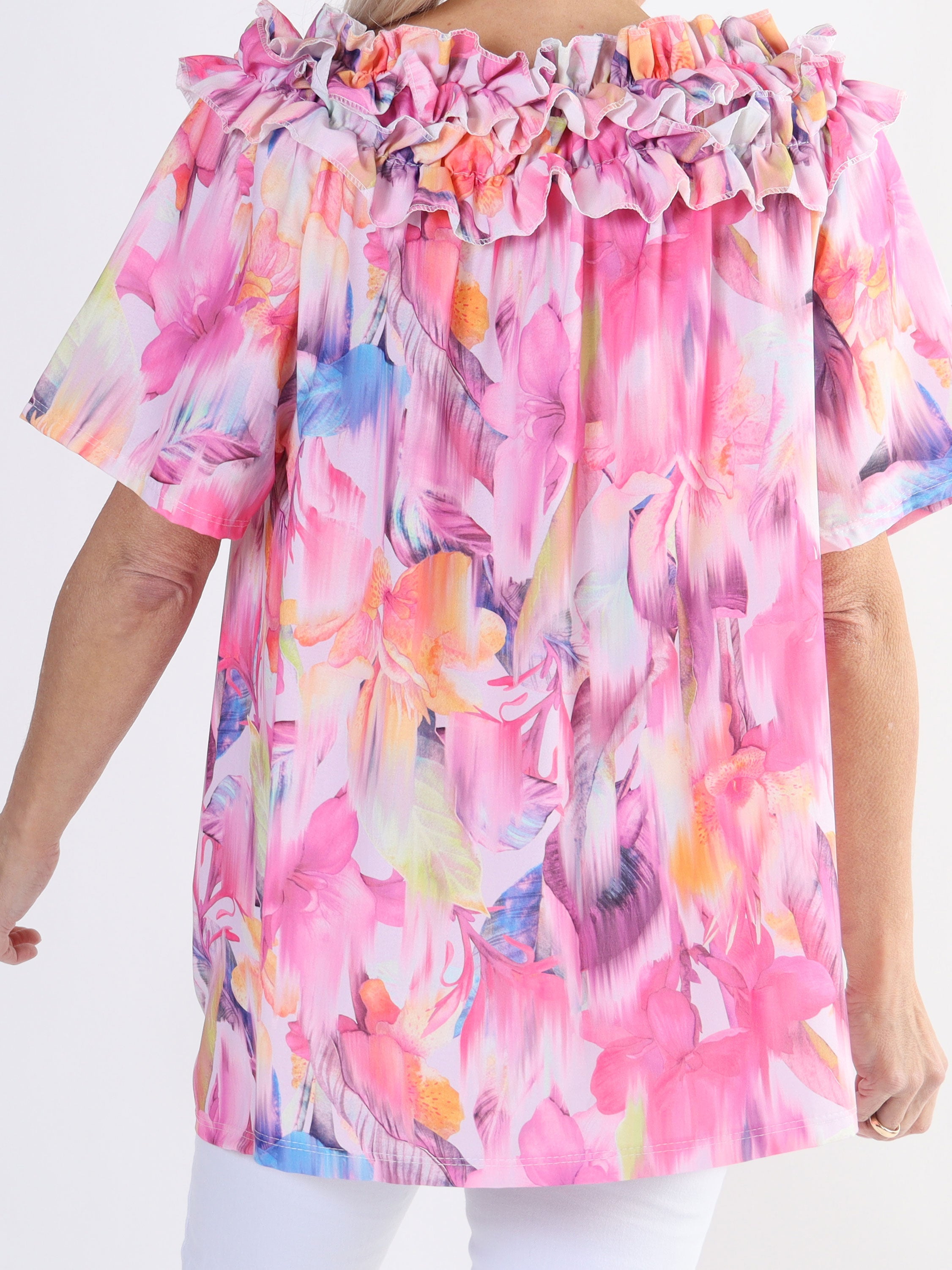 Chili Sleeveless Hawaii - Blommig tunika med volanger i plus size